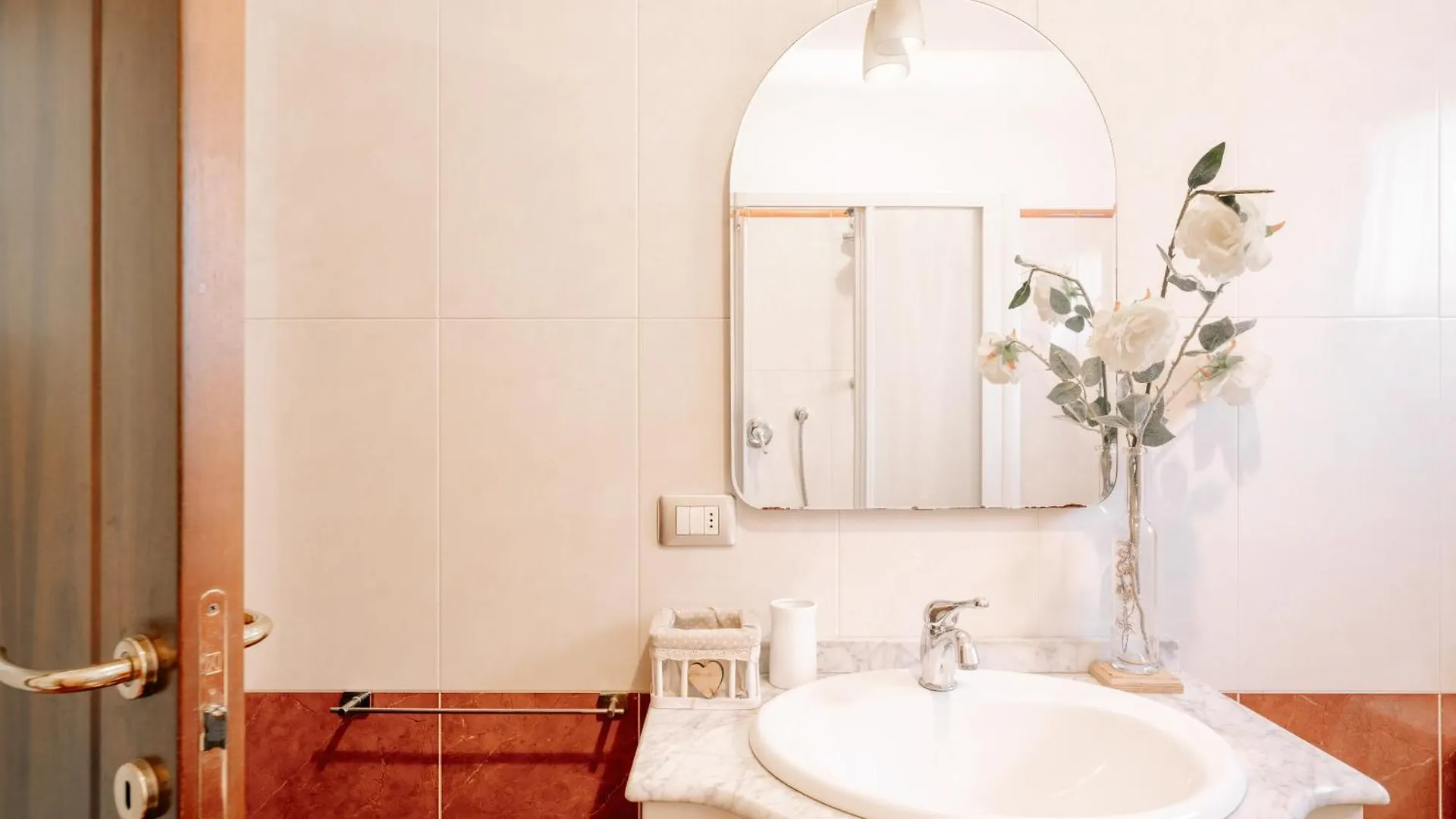 Appartamento Ema'S Guest House Lucca